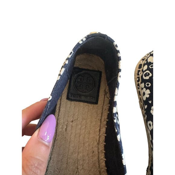 TORY BURCH Navy White Floral Espadrille Flats Size 8.5 - Picture 5 of 11